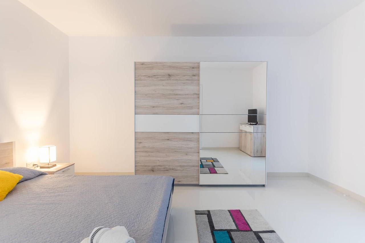 Belvedere Airport Suites Safi Bagian luar foto